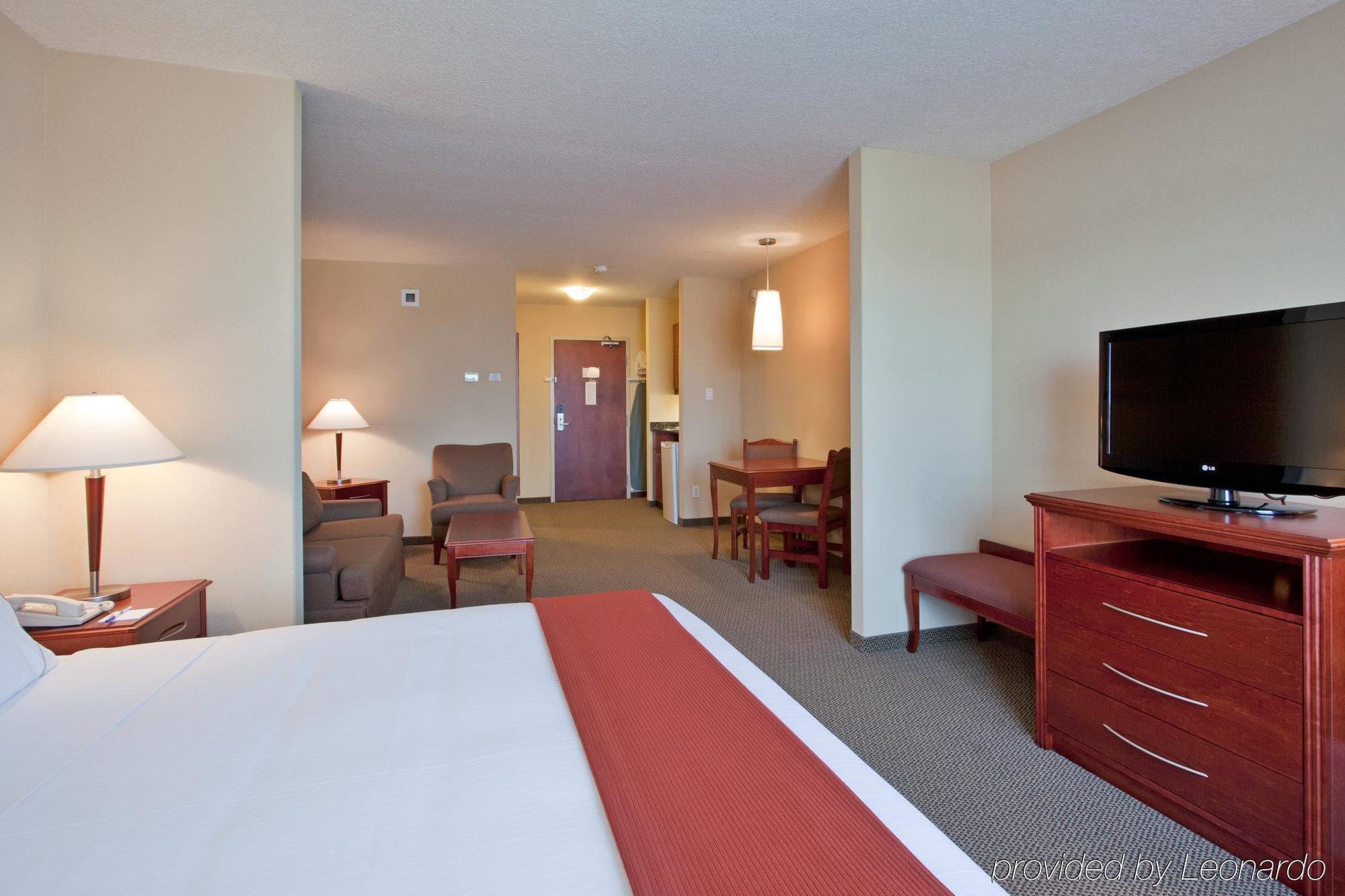 Holiday Inn Express Hotel & Suites Sherwood Park-Edmonton Area By Ihg Exterior foto